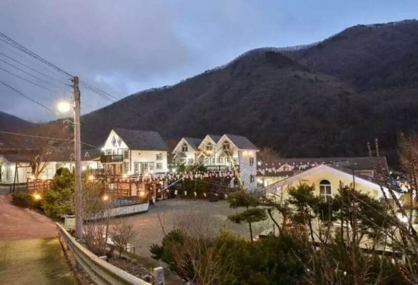 Yangsan Happy Valley Pension