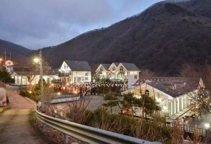 Yangsan Happy Valley Pension