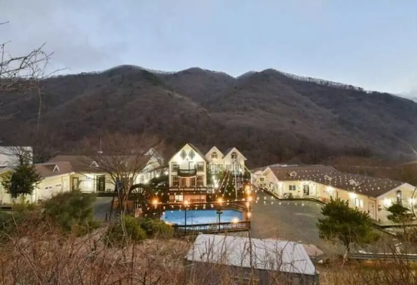 Yangsan Happy Valley Pension
