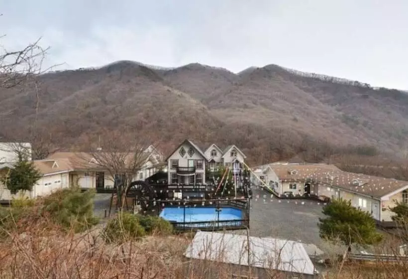 Yangsan Happy Valley Pension