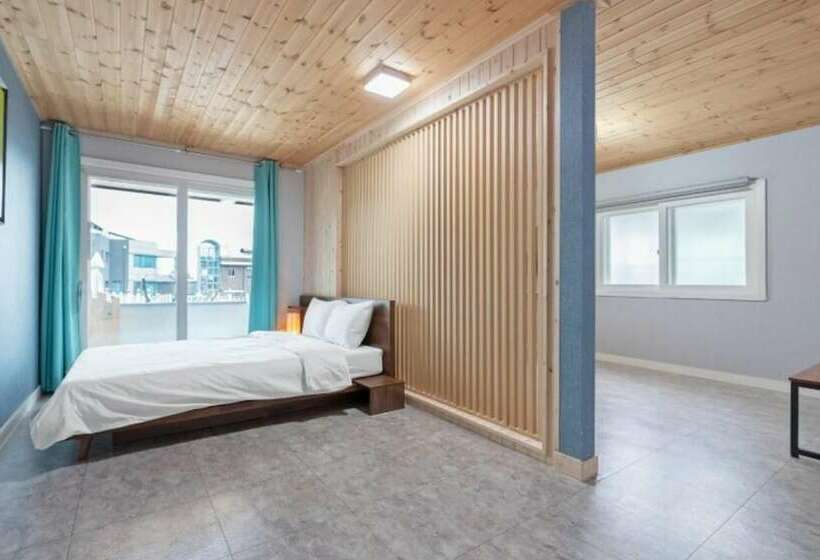 Yangyang Vintage House Pension