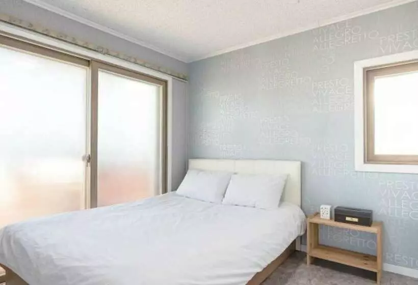 Yangyang Vintage House Pension