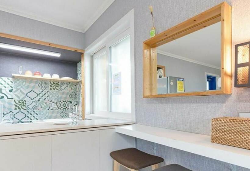 Yangyang Vintage House Pension