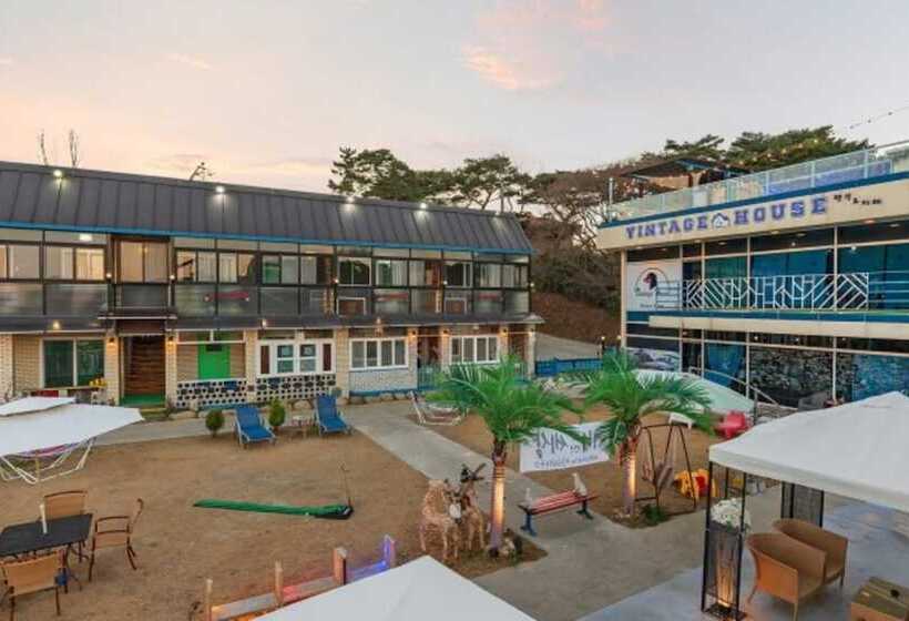 Yangyang Vintage House Pension