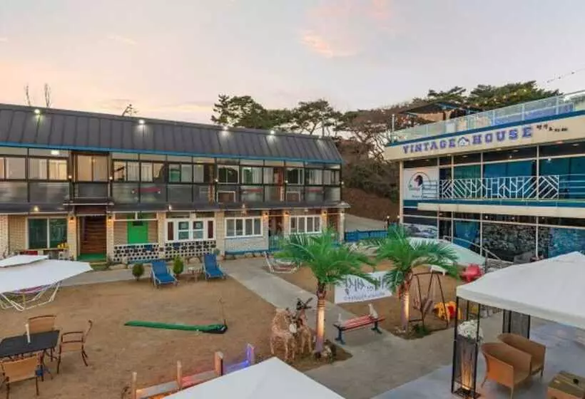 Yangyang Vintage House Pension