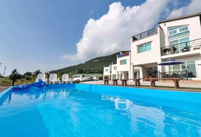 Yeosu Seommaeul Pension