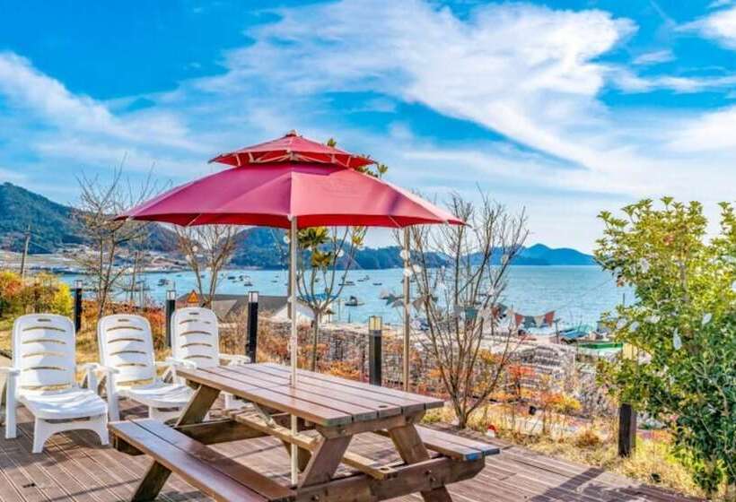 Yeosu Seommaeul Pension