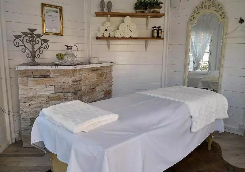 민박 Boutique Hotel Postgården