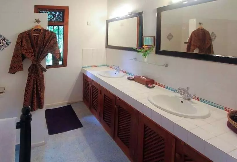 Отель Apa Villa Illuketia