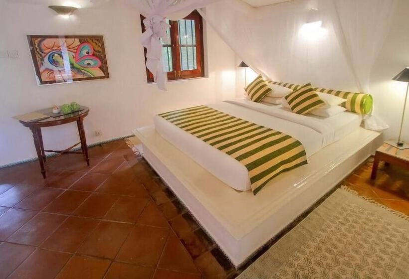 בית מלון כפרי Apa Villa Illuketia