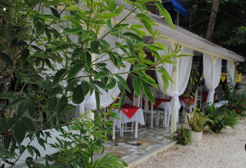 هتل Bocachica Beach