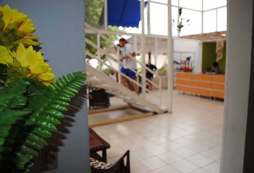 هتل Bocachica Beach