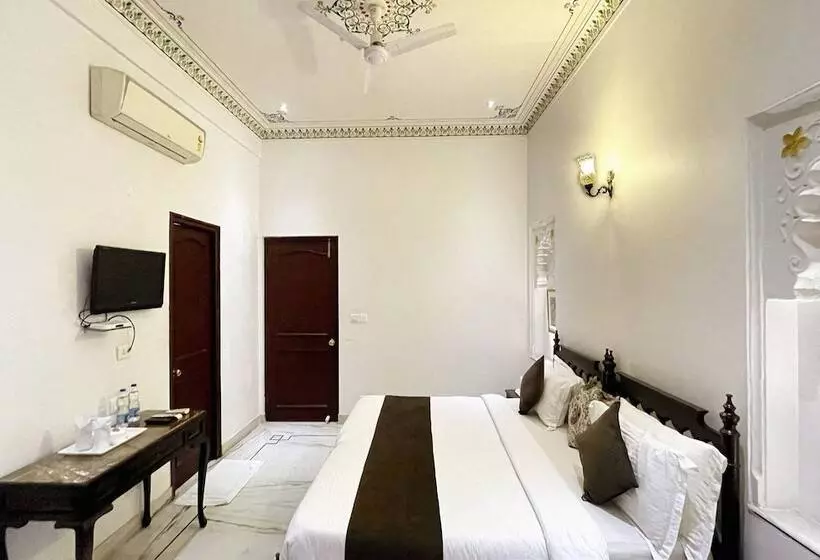 Отель Boheda Palace