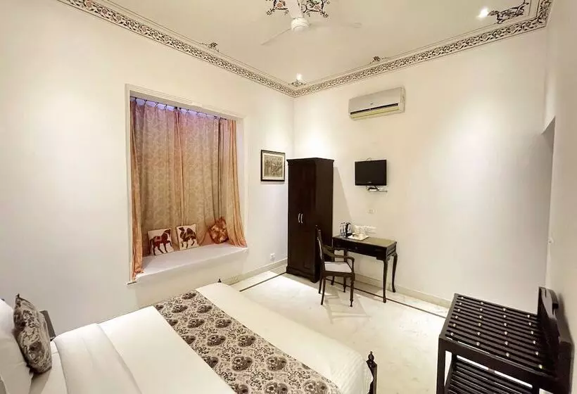 Отель Boheda Palace