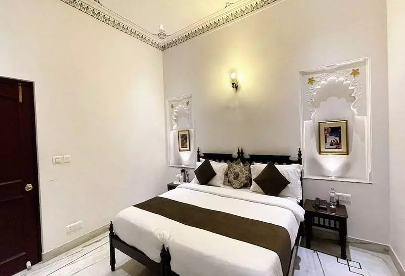 Отель Boheda Palace