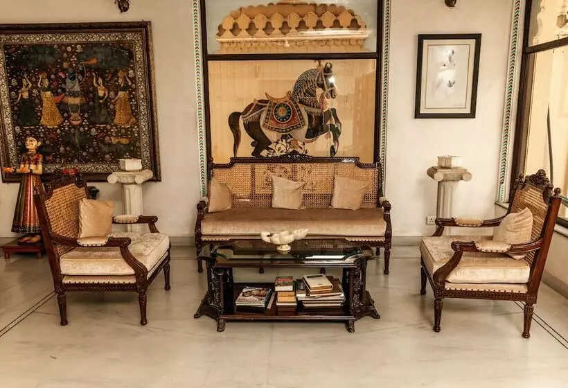 Отель Boheda Palace