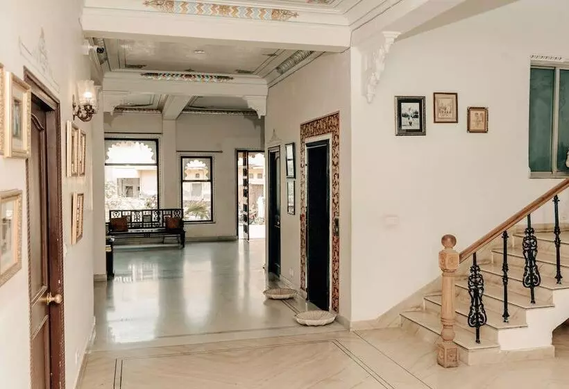 Отель Boheda Palace