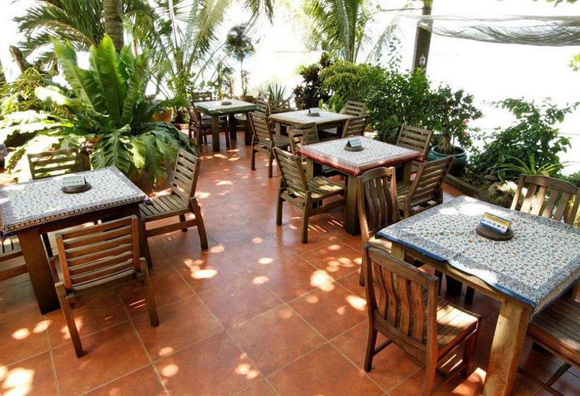 Hotel Chema's By The Sea