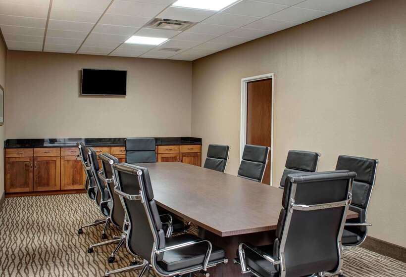 酒店 Comfort Inn & Suites