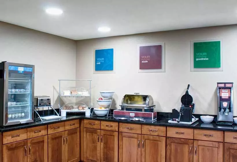 호텔 Comfort Inn & Suites