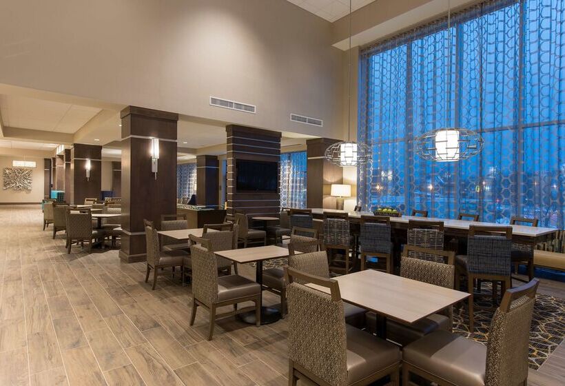 فندق Hampton Inn & Suites Grand Rapids Downtown