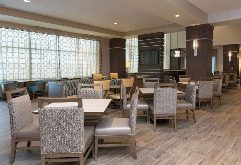 فندق Hampton Inn & Suites Grand Rapids Downtown