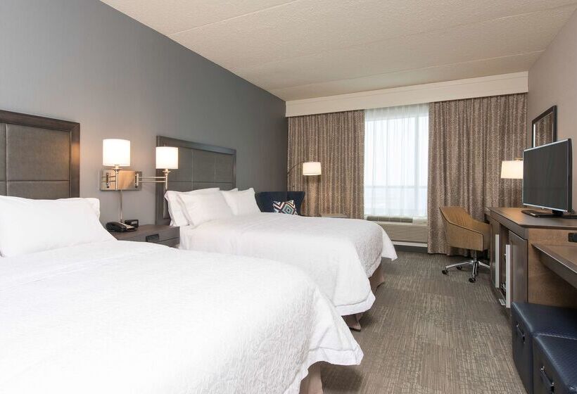 فندق Hampton Inn & Suites Grand Rapids Downtown