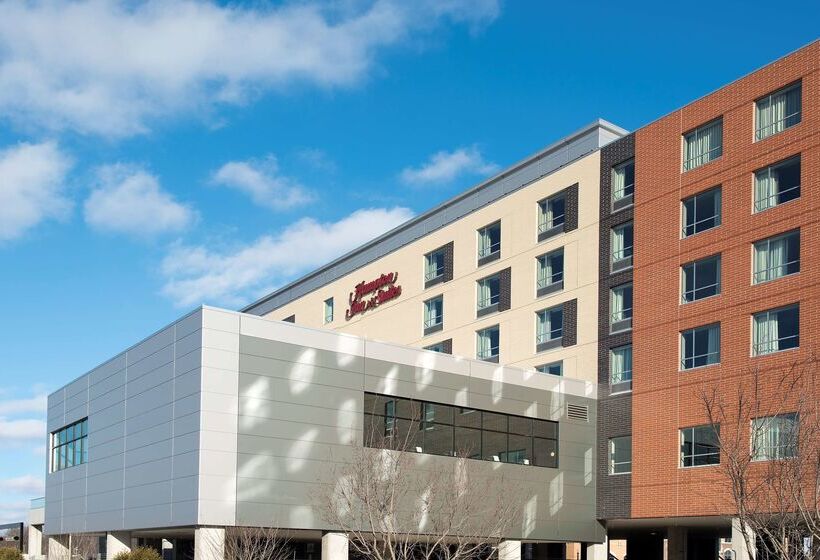 فندق Hampton Inn & Suites Grand Rapids Downtown
