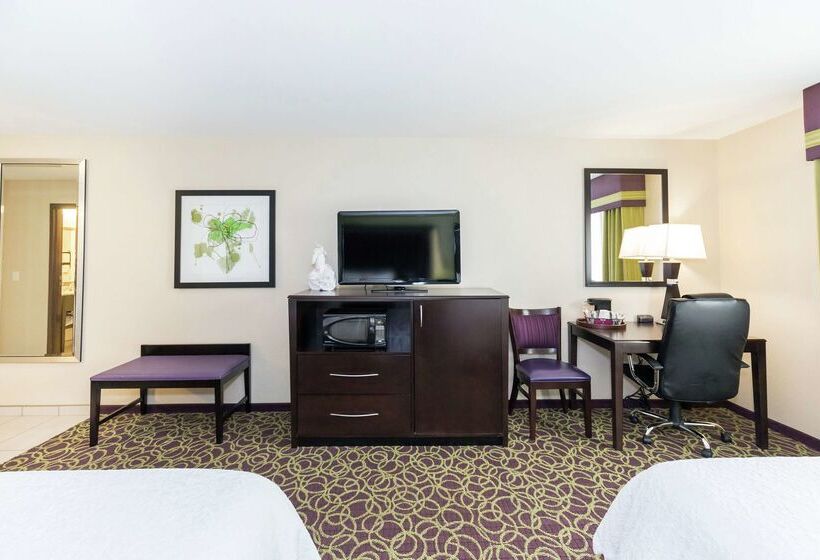 בית מלון כפרי Hampton Inn & Suites Sandusky/milan