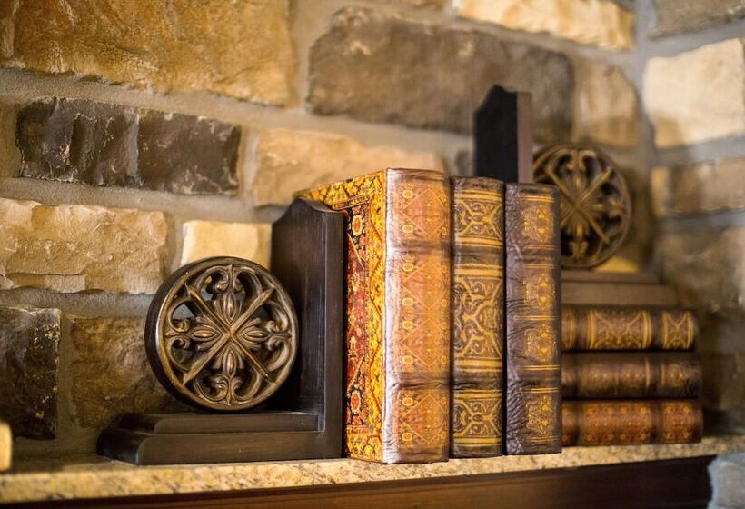 בית מלון כפרי Little Missouri Inn & Suites New Town