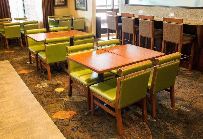 בית מלון כפרי Little Missouri Inn & Suites New Town