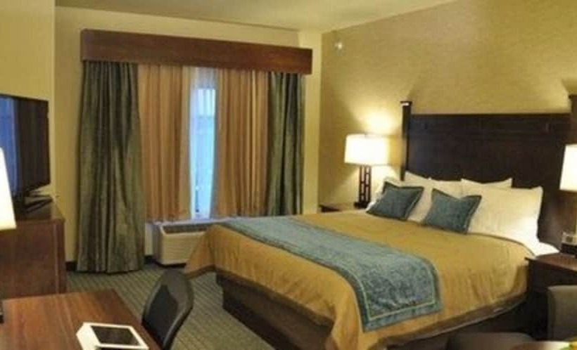 בית מלון כפרי Little Missouri Inn & Suites New Town