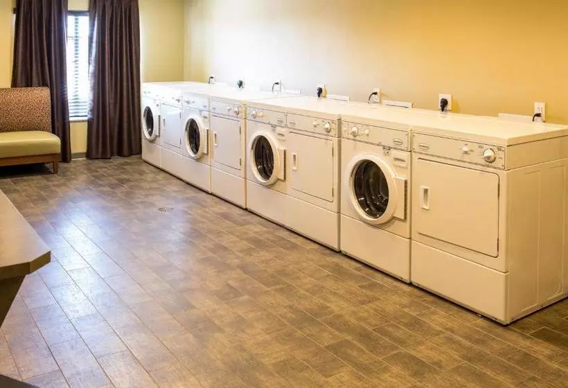 ホテル Little Missouri Inn & Suites Watford City