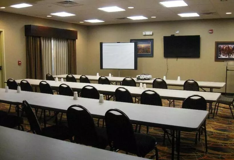 ホテル Little Missouri Inn & Suites Watford City