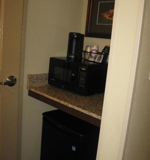 酒店 Little Missouri Inn & Suites Watford City