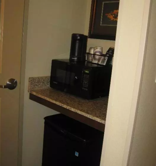 ホテル Little Missouri Inn & Suites Watford City