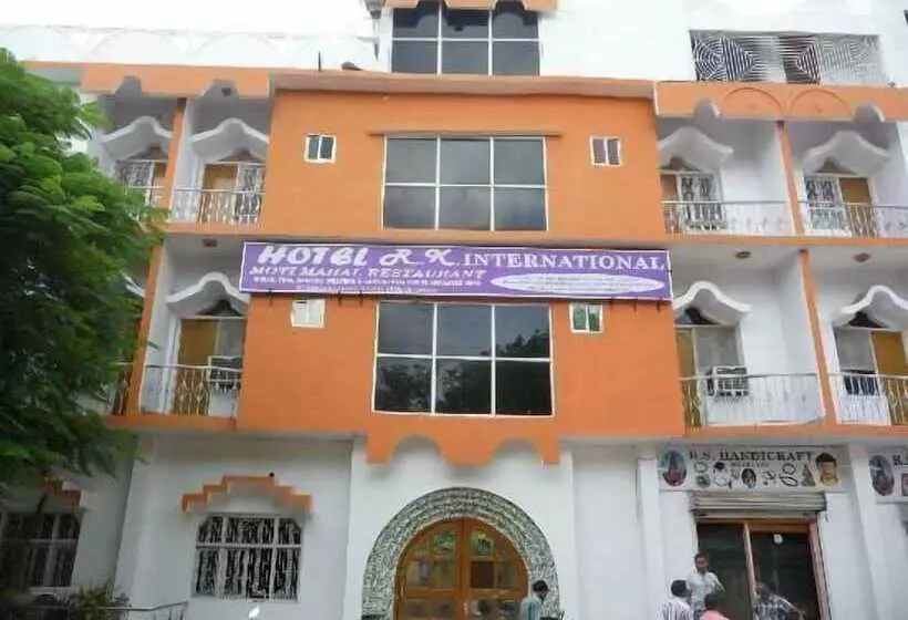 هتل R.k International