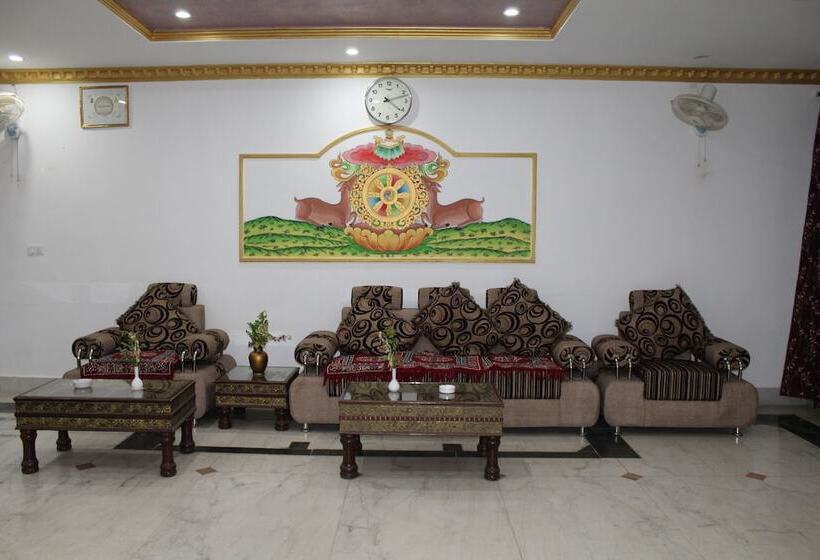 هتل R.k International