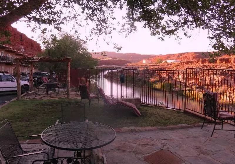 Отель San Juan Inn