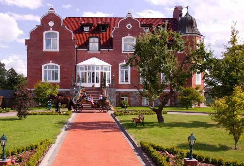 Hotelli Schloss Herrenstein