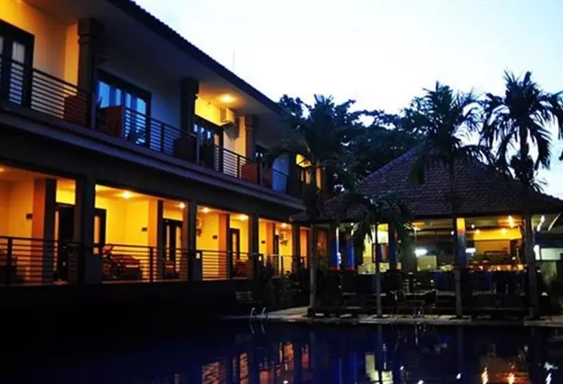 בית מלון כפרי Taman Tirta Ayu