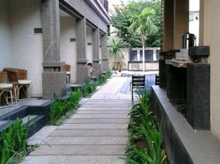 בית מלון כפרי Taman Tirta Ayu