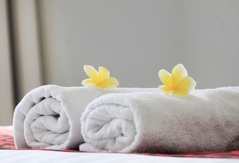 בית מלון כפרי The Brothers Villas Padang Padang