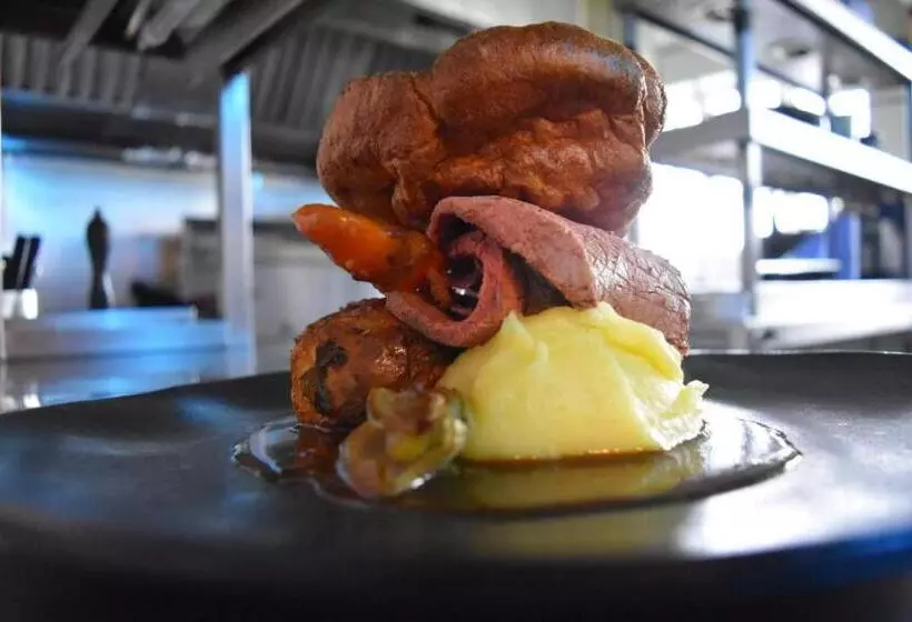 Hotel The Dovecote Inn