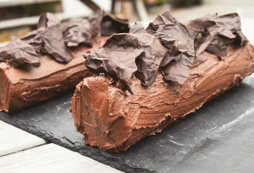 Отель The Dovecote Inn