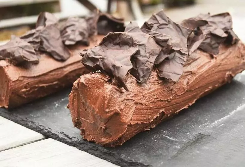 Hotel The Dovecote Inn