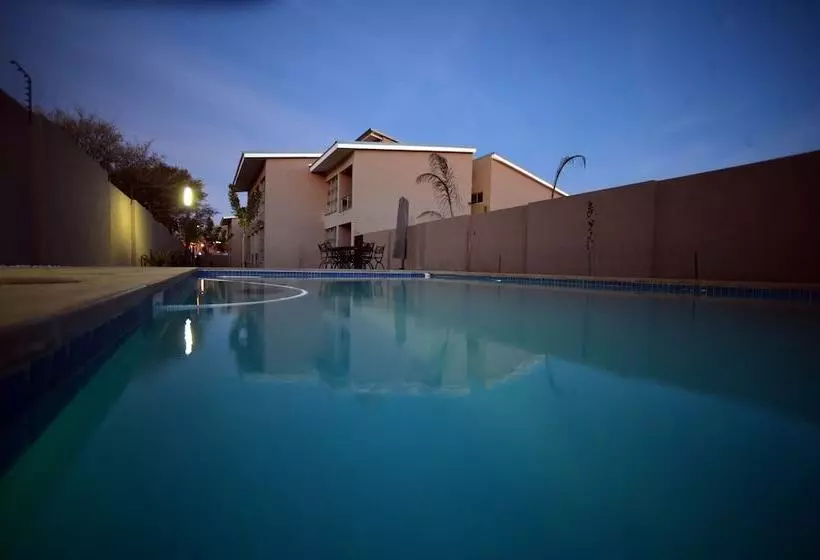 هتل Regent Select