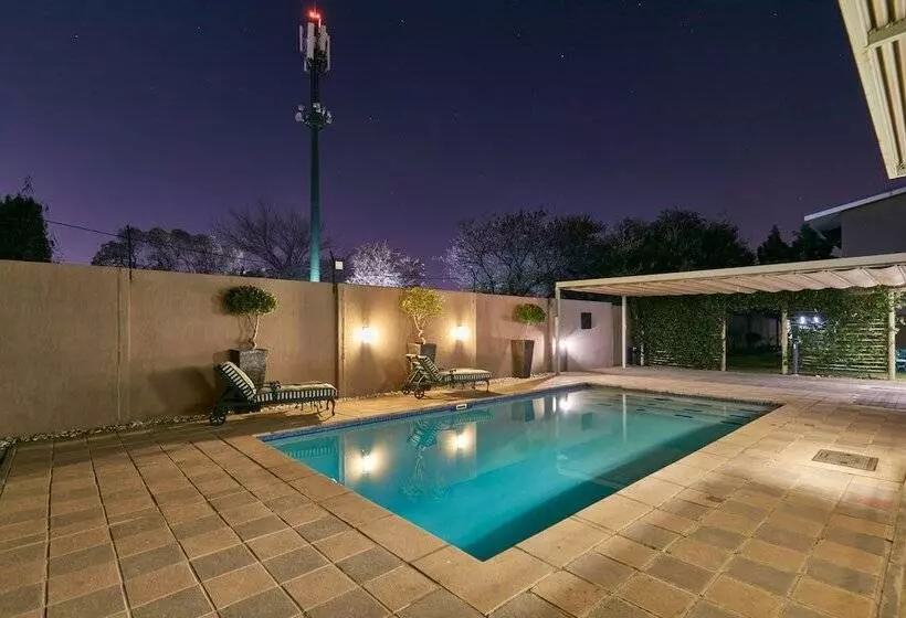 هتل Regent Select