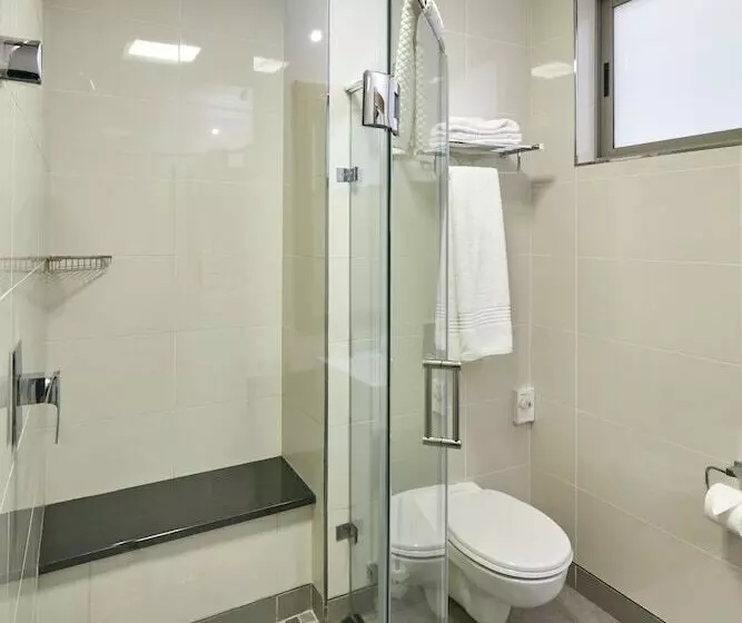 هتل Regent Select