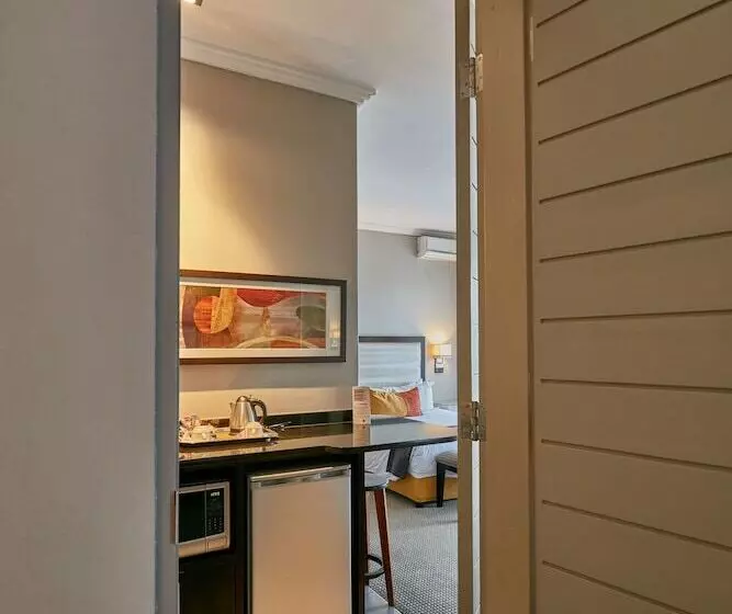 هتل Regent Select